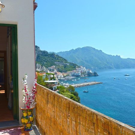 Villa Rosinella Amalfi Exteriör bild